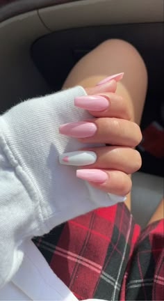 Trendy Nails Ideas Pink, Coffin Acrylic Nails Simple Design, Valentines Nails Nude Colors, Nails Acrylic For The Beach, Nails Boss Lady, Simple Cute Acrylic Nails Almond, Bold Colored Nails, Acrylic Nails Coloured Tips, Mail Designs Acrylic Simple