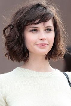 Bobbed Hairstyles With Fringe, Haircuts For Frizzy Hair, Short Hair Fringe, Shaggy Bob Haircut, Messy Bob Hairstyles, Shaggy Bob, Bob Hairstyles For Thick, Kate Mara, Short Curly Haircuts