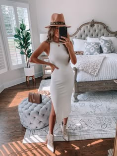 Outfits To Wear To Graduation Ceremony, Trendy Dressy Outfits, Southern Dress Outfits, Fredericksburg Texas Outfit Summer, Dressy Spring Outfits 2023, Casual Casino Outfit, Womens Fall Fashion 2023, Neutral Dress Outfit, Dress Shopping Outfit