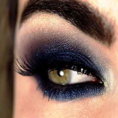 Navy Blue Eye Makeup, Eyeshadow Hooded Eyes, Nye Eye Makeup, Eyeshadow Green Eyes, Navy Blue Eyeshadow, Navy Blue Makeup, Eyeshadow Green, Blue Eyeshadow Makeup, Simple Makeup Natural