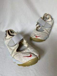 the shoes I am selling are second-hand and vintage, so they aren't new! Rare Nike Air Rift Tabi 2006 Vintage Shoes Trainers size: cm 25 the best option to check the size is always centimeters, size numbers vary from company to company. condition: very good, these have common signs of wear (wrinkles on side of salt and abrasions, some discoloured spots on textile part) - the shoes i'm selling are mostly from 2000-2009, so when buying please keep in mind that they are some years old. They MAY need repair after some time (I can't predict when - it could be a month or a few years). if you take care of them, they will definitely last longer - items that I sell were used previously, so they have common signs of wear. (if they have any flaws and always mention it in description) - after purchase, Vintage Custom Sneakers With Round Toe For Sports, Comfortable Round Toe Training Sneakers, Comfortable Round Toe Sneakers For Training, Comfortable Streetwear Sneakers With Closed Toe, Vibram Sole Sneakers For Streetwear, Vintage Custom Sneakers With Rubber Waffle Outsoles, Vintage Sneakers With Vibram Sole And Round Toe, Sporty Closed Toe Sneakers For Streetwear, Sporty Streetwear Sneakers With Closed Toe