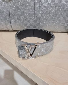 Belts Aesthetic, Mens Belts Fashion, Bling Belts, Easy Hairstyles For Thick Hair, Nice Belts, Dope Outfits For Guys, Luxury Belts, Cute Handbags, Louis Vuitton Belt