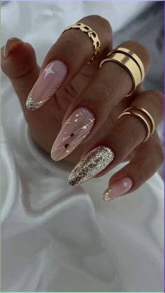 Pamper yourself with the timeless elegance of Gold Nail Designs 2024! ✨💅 From minimalist chic to intricate patterns, these stunning designs will elevate your manicure game to new heights. Dive into the world of nail art and indulge in the allure of gold! #NailArt #GoldNails #2024Trend 💛✨ Nail Christmas, Pink Nail Art Designs, Gold Acrylic Nails, Gold Nail Designs, Pink Nail Art, Spring Nail Art, New Year's Nails, Xmas Nails, Luxury Nails