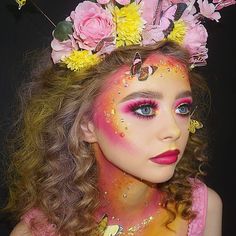 Butterfly makeup pinks and yellows Creative Fairy Makeup, Fairy Butterfly Makeup, Butterfly Queen Costume, Diy Butterfly Makeup, Colorful Fairy Makeup, Fairy Makeup Kids, Makeup For Butterfly Costume, Kid Fairy Makeup, Flower Halloween Makeup