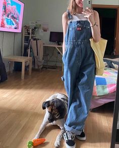 Oversize Dungarees Outfit, Women Dungarees Outfits, Oversized Dungarees Outfit, Dungarees Outfit Aesthetic, Oversized Overalls Outfit, Oversized Dungarees, Summer Outfits Alt, Summer Outfits Aesthetic Vintage, Summer Outfits Amazon