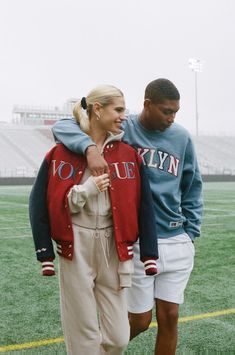 Estilo Preppy, Letterman Jacket, Trik Fotografi, Couple Photo, Look At You