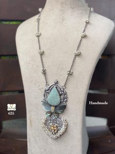 Soiree Dress, Druzy Necklace, Indian Jewellery, Druzy, Turquoise Necklace, My Jewellery, Vintage Jewelry, Jewelry Design