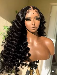 Lace Wig Wedding Hairstyles, Wig Blowout, Wig Install Ideas, Wedding Wigs, Hair Manifestation, Wig Ideas For Black Women, Pretty Wigs, Wig Inspiration, Black Hair Girl