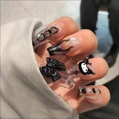 Black Kuromi Y2K Press on Nails/fire and Chain/bow/heart/star Etsy Hair Colour Combinations, Y2k French Tip, Kuromi Y2k, Nails Fire, Black Kuromi, Bright Acrylic Nails, Bow Tie Nails, Nails Bow, Nyc Nails