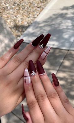 Red Wedding Nails, Membentuk Alis, Nails Design With Rhinestones, Cute Acrylic Nail Designs, Fall Acrylic Nails, Burgundy Nails, Short Acrylic, Christmas Nails Acrylic, Nail Art Wedding