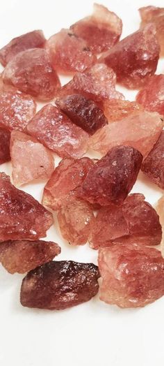 Extra Large pink Strawberry Quartz Raw/Strawberry Quartz Rough/Undrilled/Pink Quartz Gemstone Raw/15mm-30 mm/1 Pieces Lot Dnd Witch, Dream Crystals, Crystal Room Decor, Crystal Healing Chart, Crystal Room, Lavender Quartz, Collage Ideas