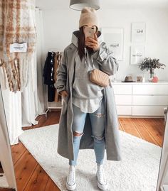 Style With Hoodie Women, Look Boho Chic, Winter Fashion Outfits Casual, Cold Outfits, Mode Casual, Looks Black, Cold Weather Outfits, Casual Winter Outfits, Outfit Inspo Fall