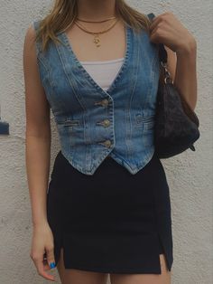 How To Style Jean Vest, How To Style Denim Vest, Denim Waistcoat Outfit Woman, Jeans Vest Outfit, Short Denim Skirt Outfits, Waistcoat Outfit Women, Jean Vest Outfits, Jeans Dress Outfit, Waistcoat Outfit