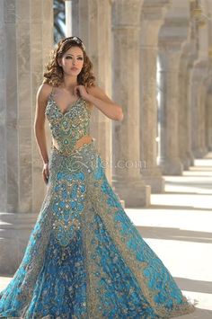 Tunisian Fashion, Aladdin Wedding Theme, Aladdin Wedding, Design Lehenga, Casual Bridal Dress, Bengali Bridal Makeup, Dream Dresses