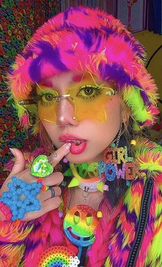 Acid Pixie Aesthetic, Cybr Grl, Pixie Aesthetic, Kid Core Aesthetic, Decora Fashion, Decora Harajuku, Harajuku Decora, Kandi Kid, Fest Outfits