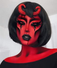 Scariest Halloween Costumes, Devil Makeup Halloween, Halloween Backgrounds Wallpapers, Halloween Nails 2022, Scar Makeup, Wallpapers Halloween, Makeup Clown, Creative Halloween Makeup, Drawing Halloween