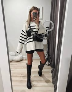 Sheer Tights With Shorts Outfit, Prague Christmas Outfit, White Shirt Dress Styling Ideas, Autumn Casual Outfits Women, Sylwester Outfit, Outfits With High Boots, Dinner With Friends Outfit, Winter Outfits Dresses, Shopping Outfit Ideas