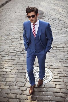 "Dressing well is a form of good manners." —Tom Ford, Fashion Designer Blue Three Piece Suit, Dress Shirt And Tie, Ray Ban Wayfarer, Navy Blue Suit, Ray Ban Aviator, Sharp Dressed Man, Three Piece Suit, Summer Suits