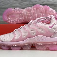 Brand New!! Women’s Missing Lid Box Pink Nike Shox, Pretty Sneakers, Demonia Shoes, Air Vapormax Plus, Nike Air Vapormax Plus, Jordan Shoes Retro, Shoes Nike Air, Shoes Outfit Fashion, Hiking Sneakers