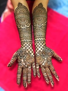 henna mehdi Mehandi Designs For Hands Wedding, Bridal Simple Mehendi Designs, New Full Hand Mehndi Designs, Karwachoth Mehndi Full Hand, Mhendi Design Unique Latest Back, Mehandi Designs For Bridal Hands, Non Bridal Mehendi Designs, Simple Bridal Mehendi Designs