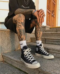 Allstars Outfit, 70 Outfits, Leg Tattoo Men, Dope Outfits For Guys, Street Style Outfits Men, Black Converse, Outfits With Converse, Leg Sleeves, Mens Fashion Streetwear