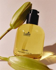 This hair oil glides on like velvet, leaving behind a lightweight, silky finish while effectively replenishing moisture in your locks. Immerse yourself in the enchanting aroma of Hinoki, combined with the soothing essence of the forest. Formulated with nourishing ingredients like Squalane and Argan Kernel Oil, this hair oil takes your haircare routine to new heights, leaving your hair beautifully scented and intensely nourished. 80 ml Hair Product Design, Hair Oil Packaging Design, Hair Oil Packaging, Haircare Packaging, Soko Glam, Oil Packaging, Skin Care Guide, Hair Balm, Stretch Mark Cream