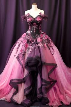 Dramatic Gown, Cool Dresses, Goth Wedding, Dark Wedding, Prom Dress Ideas, Princess Ball Gowns, Prom Inspo, Fantasy Dresses, Fashion Illustration Dresses