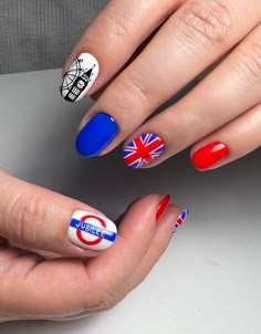 Nails For London Trip, London Nail Art