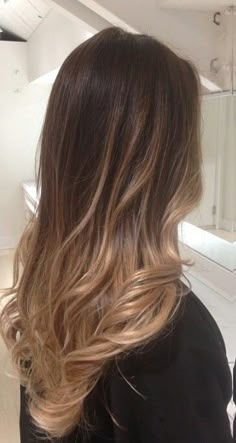 Balage Hair Blonde Balayage Dark Brown, Ombré Brown Hair, Brown Hair Fade, Bilage Hair, Balage Hair, Brown Ombre Hair, Honey Brown Hair, Ombre Highlights, Brown Hair Balayage