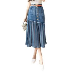 Introducing the 2023 Spring-Summer Collection's pleated women's denim skirt ââ‚?a stylish and conventional piece for the couture trendsetter!Why This 20th-century-Inspired Skirt Is A Must-HaveThis mid wash denim skirt is patterned for the woman who loves to express her fashion sense with bold yet classic trend. It features a high-waisted cut that accentuates your curves and pleats at the waistline that adds a subtle but powerful flourish. To complete the look. this skirt is finished with a butto