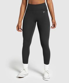 Gymshark Lifting Pocket Leggings - Depth Purple | Gymshark Gym Shark Set, Women Exercise, Athletic Dresses, Wishlist 2024, Gym Shark, Elegant Jacket, Gym Workout Outfits, Gym Clothes Women, Gymshark Leggings