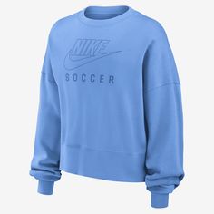 It's your game. Make sure everyone knows in this Nike fleece sweatshirt. Smooth on the outside, slightly fuzzy on the inside, our midweight semi-brushed fleece helps keep you cozy while still being breezy. Cute Nike Sweatshirts, Nike Phoenix Fleece, Nike Fleece, Women's Soccer, Nike Soccer, Nike Sweatshirt, Cute Nikes, Nike Sweatshirts, Womens Soccer