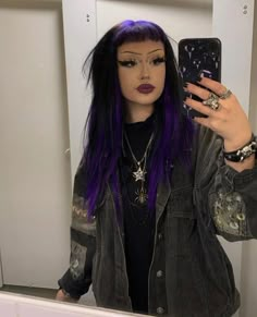 Alt Grunge Hairstyles, Alt Colored Hair, Purple Goth Hair, Alt Hair Colors, Goth Hair Color Ideas, Codes For Hair, Purple Hair Aesthetic, Alternative Hair Color