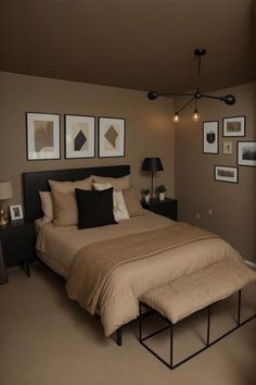 Bedroom Ideas In Brown Colors, Black Brown White Bedroom Ideas, Beige Bedroom With Black Accents, Dark Brown Headboard Bedroom, Black Brown And White Bedroom, Brown And Black Bedroom Ideas, Modern Earthy Bedroom, Beige And Brown Bedroom Ideas, Black And Brown Bedroom Ideas