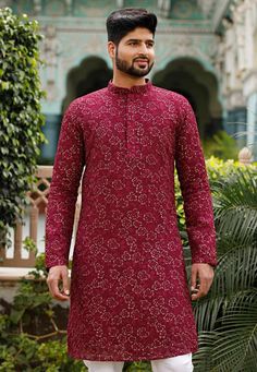 Menswear Indian, Mendhi Outfit, Mens Dresses, Mens Kurta Pajama, Indian Jackets, Georgette Kurta, Vs Image, Sangeet Outfit