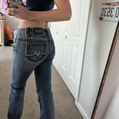 MISS ME LOW RISE JEANS 
-labeled size 28; I’m a size 26 and I fit in all of these jeans perfectly! 
-these are my moms jeans from the 90s/2000s : she got them hemmed to fit her perfectly - she’s 5’8 
-52% Cotton 27% Lyocell 20% Polester 1% Elastane - Gentle machine wash inside-out with like colors in cold water, Tumble dry low
RETAIL PRICE - $120 
#tarayummy #missme #lowrise #jean Moms Jeans, Low Rise Jeans, Miss Me Jeans, 90s 2000s, Low Waisted, The 90s, Miss Me, Fit In, Low Rise