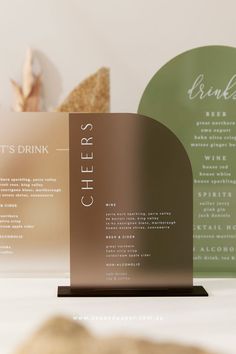 Add the perfect touch to your wedding with a Acrylic Bar Menu! Bar Cocktail Menu Ideas, Acrylic Menu Signs, Menu Bar Design, Acrylic Menu Board, Modern Wedding Bar, Acrylic Bar Sign, Wedding Bar Signage, Menu Acrylic, Graphic Wedding Invitations