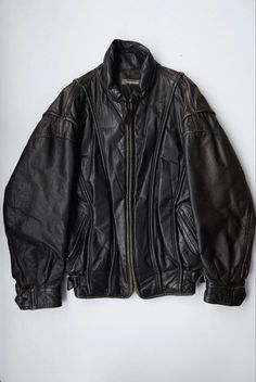 Cool Clothing Pieces, Issey Miyake Aesthetic, Issey Miyake Jacket, Cool Leather Jackets, Grunge Leather Jacket Outfit, Grunge Winter Jacket, Vintage Leather Jacket Outfits, Big Leather Jacket, Baggy Leather Jacket