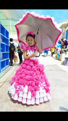 Recycle Dress, Best Out Of Waste, Fancy Dress For Kids, Diy Recycle, Recycled Items, Fancy Dress, Kids Dress, Ball Gowns