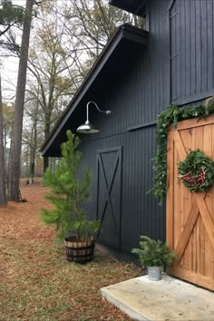 Porcelain Metallic Chrome Chicago Vintage Industrial Gooseneck Light from Barn Light Electric Barn Light Electric, Chicago Vintage, Barn Renovation, Black Barn, Barn Garage, Shed Plan, Casa Exterior, Barn Style House, Black House Exterior