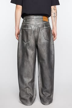 2023 jeans are cut to a super baggy fit with a mid waist, super wide leg and long length. Adorned with an all-over foil coated treatment, crafted from non stretch denim in a silver/blue finish. FN-MN-TROU000962 2023 Jeans, Baggy Fit Jeans, Denim Dye, Unusual Clothes, Suit Jacket Dress, Jean Pockets, B Fashion, Denim T Shirt, Stylish Pants