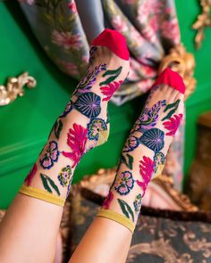 Looking for a floral sock that can work for all your celebratory festivities? Our Festive Floral sheer sock is guarantee to become your go-to style, decked out in navy and green winter florals paired with a gold shimmer heel and cuff. Dress it up with brocade heels or dress it down with sneakers. One Size. Recommended fit US W5.5-10. 200 Needle Count. ✨ Funky yet elegant - no silly or childish patterns 🧦 Premium quality - durably made with comfortable stretch 👗 Unique - the perfect accessory t Socks And Loafers Women, Chelsea Boots With Socks, Flats And Socks, Junk Socks, Jaguar Black, Winter Florals, Floral Socks, Sheer Socks, Socks And Heels