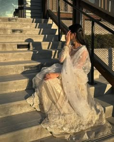 uff! Ethereal Indian Aesthetic, Royal Indian Aesthetic, Kerala Dress, South Asian Aesthetic, Royal Indian, Long Frock Designs, Desi Love, Desi Wedding Dresses, Ethereal Aesthetic