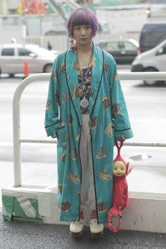 Kimono Fashion Street Style Casual, Kimono Street Style, Trendy Winter Fashion, Tokyo Fashion Week, Tokyo Street Style, Tokyo Street, Asian Street Style, Tokyo Fashion