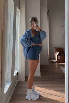 joandkemp на LTK Pregnancy Workout Outfits, Prego Outfits, Maternity Clothes Summer, Baby Essentials Newborn, Preggo Fashion, Pretty Pregnant