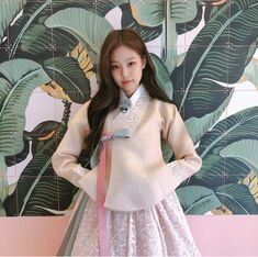 Korean Traditional Dress, Korean Hanbok, Park Shin Hye, Jennie Kim Blackpink, Street Style Trends, Jennie Lisa, Kim Jisoo, Blackpink Photos, Korean Street Fashion