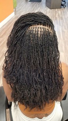 Sister locs Micro Loc Extensions, Extensions With Braids, Natural Hair Sew In, Braids Parting, 4b Hair, Sister Locs, Loc Extensions, Booking Website, Afro Style