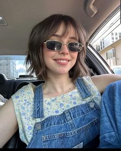 Bob Hairstyles Strawberry Blonde, Short Haircuts For Pin Straight Hair, Above The Eyebrow Bangs, Short Bob With Fringe Bangs, French Bob With Layers, Short Fun Haircuts For Women, Wispy Baby Bangs, Short Brunette Hair With Bangs, Short Medium Brown Hair