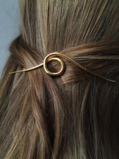 Hair Strand, Accessories Diy, Hair Accessories For Women, Diy Design, Hair Jewelry, Hair And Nails, Hair Pins, Hair Inspiration, Womens Hairstyles