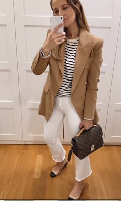 Tan Blazer Jeans Outfit, Beige Blazer Work Outfit, White Jeans And Blazer Outfit, Light Beige Blazer Outfit Women, Beige And Cream Outfits, Camel Pants Outfit Work, Beige Blazer Outfits Women Casual, Ivory Blazer Outfit, Tan Blazer Outfits Women